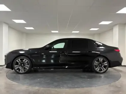 Photo 5 BMW I7  eDrive50 455ch M Sport