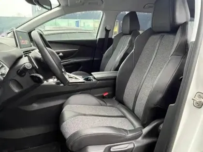 Photo 8 Peugeot 5008  1.2 PureTech 130ch Allure S&S EAT6