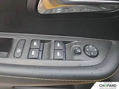 Photo 23 Peugeot 208  PureTech 100 S&S BVM6