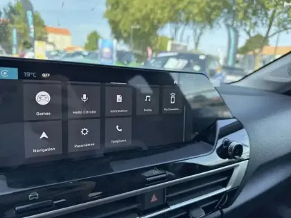 Photo 20 Citroën C4  Hybride 145 e-DCS6