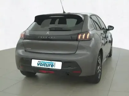 Photo 24 Peugeot 208  PureTech 100 S&S EAT8
