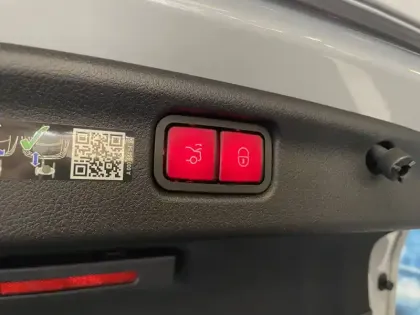 Photo 82 Mercedes Classe C  300 de 9G-Tronic 4Matic e-Hybrid EQ