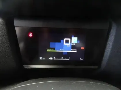 Photo 16 Citroën C4 e- 136 ch Automatique