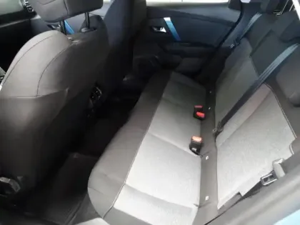 Photo 7 Citroën C4 e- 136 ch Automatique