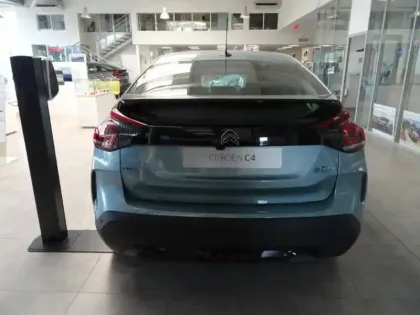 Photo 4 Citroën C4 e- 136 ch Automatique