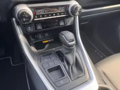 Photo 16 Toyota Rav4 Gén. V Ph1 Collection Access 5