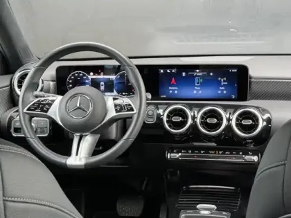 Photo 2 Mercedes Classe A 250 e Hybrid EQ Progressive Line