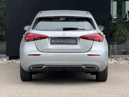 Photo 7 Mercedes Classe A 250 e Hybrid EQ Progressive Line