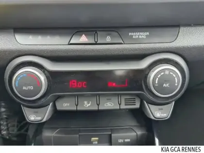 Photo 10 Kia Stonic  1.0 T-GDi 100ch MHEV Launch Edition iBVM6