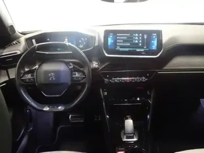 Photo 6 Peugeot 2008  e- 136ch GT