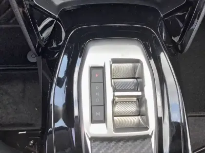 Photo 36 Peugeot 208  Hybrid 110 e-DCS6