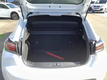 Photo 28 Peugeot 208  Hybrid 110 e-DCS6