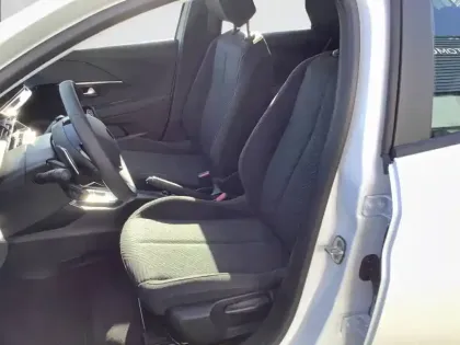 Photo 33 Peugeot 208  Hybrid 110 e-DCS6