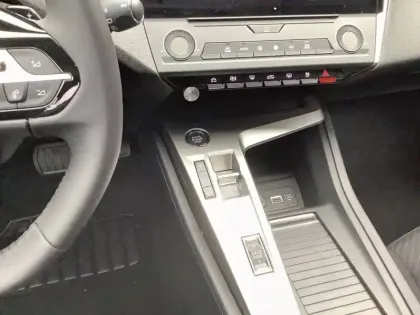 Photo 36 Peugeot 308  BlueHDi 130ch S&S EAT8