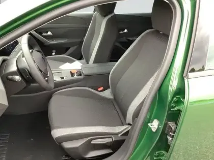 Photo 33 Peugeot 308  BlueHDi 130ch S&S EAT8