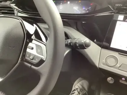 Photo 43 Peugeot 308  BlueHDi 130ch S&S EAT8