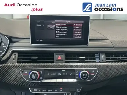 Photo 34 Audi A4 RS4 Avant V6 2.9 TFSI 450 ch Tiptronic 8