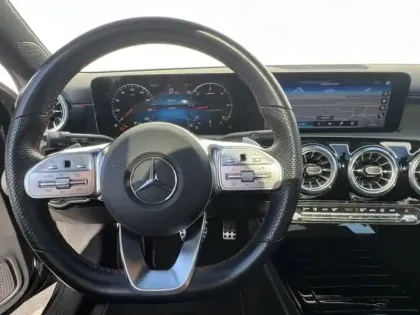 Photo 41 Mercedes Classe A 200 d AMG Line