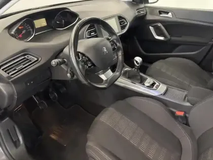 Photo 12 Peugeot 308  1.2 Puretech 130ch Allure S&S 5p