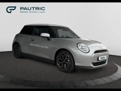 Photo 36 Mini Cooper  3 Portes SE 218ch Favoured
