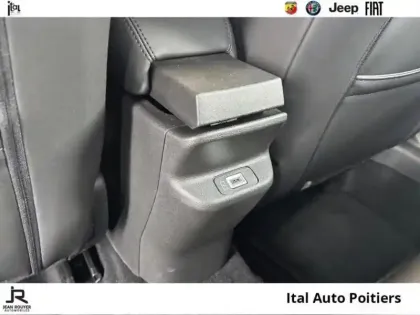 Photo 11 Jeep Avenger  1.2 Turbo T3 100ch Altitude