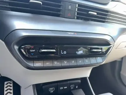 Photo 101 Hyundai Bayon  1.0 T-GDi 100 DCT-7