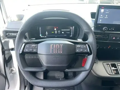 Photo 44 Fiat Doblo -E CARGO FOURGON TAILLE M 800 KG ELECTRIQUE 100 KW