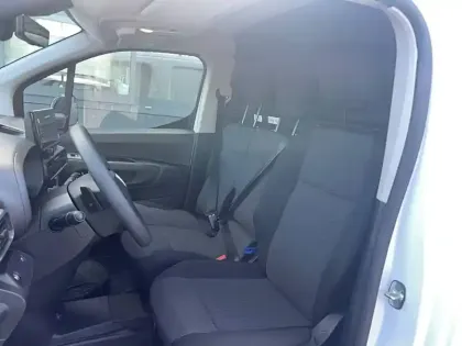 Photo 43 Fiat Doblo -E CARGO FOURGON TAILLE M 800 KG ELECTRIQUE 100 KW