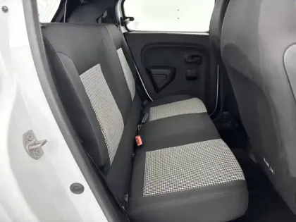 Photo 14 Renault Twingo  III Achat Intégral - 21