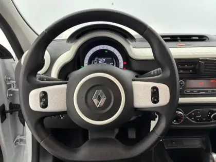 Photo 15 Renault Twingo  III Achat Intégral - 21