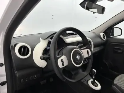 Photo 9 Renault Twingo  III Achat Intégral - 21