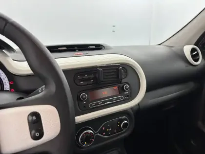 Photo 11 Renault Twingo  III Achat Intégral - 21