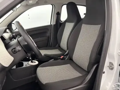 Photo 8 Renault Twingo  III Achat Intégral - 21