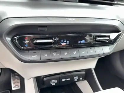 Photo 98 Hyundai Bayon  1.0 T-GDi 100 DCT-7