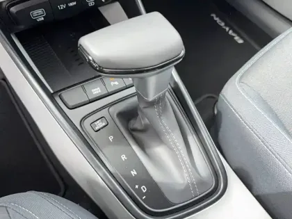 Photo 100 Hyundai Bayon  1.0 T-GDi 100 DCT-7