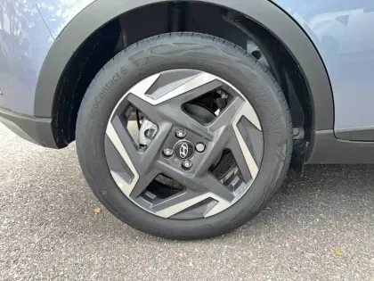 Photo 107 Hyundai Bayon  1.0 T-GDi 100 DCT-7