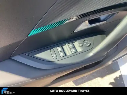 Photo 14 Peugeot 2008 Gén. II Ph1 NG Allure Pack 5