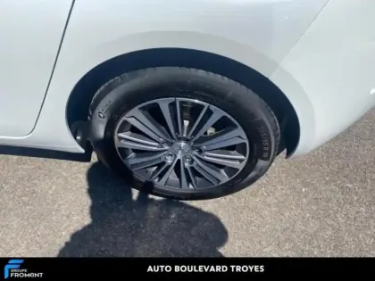 Photo 12 Peugeot 308  1.2 PureTech 130ch S&S Roadtrip