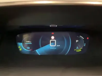 Photo 12 Peugeot 2008  Electrique 50 kWh 136 ch