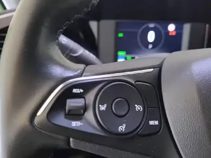 Photo 46 Opel Mokka  Electrique 136 ch & Batterie 50 kWh