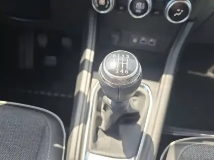 Photo 35 Renault Captur  TCe 90