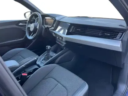 Photo 39 Audi A1  Sportback 35 TFSI 150 ch S tronic 7