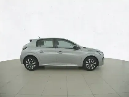 Photo 24 Peugeot 208  Hybrid 100 e-DCS6