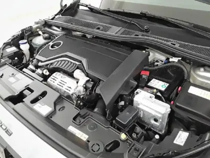 Photo 40 Peugeot 208  Hybrid 100 e-DCS6