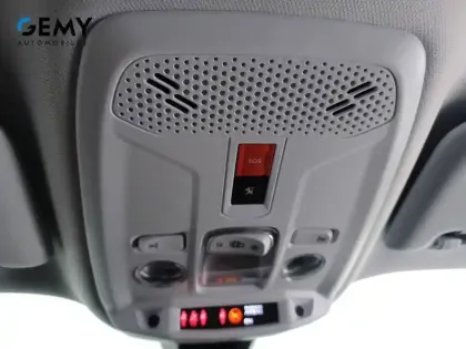 Photo 26 Peugeot 2008  Moteur électrique 136 ch