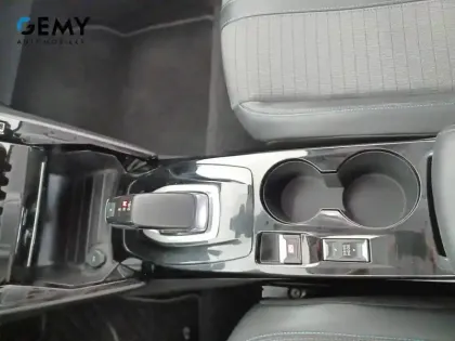 Photo 14 Peugeot 2008  Moteur électrique 136 ch