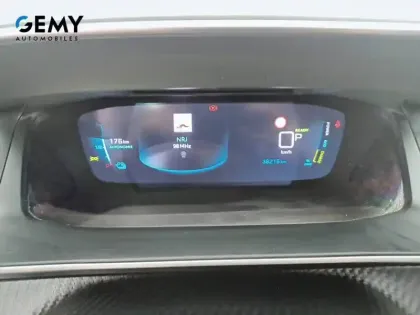 Photo 13 Peugeot 2008  Moteur électrique 136 ch