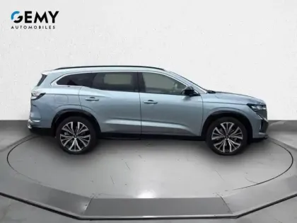 Photo 3 Renault Espace  full hybrid E-Tech 200 ch 5pl