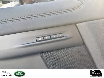 Photo 34 Land rover Range Rover Evoque  Mark III P300e PHEV AWD BVA8