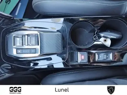 Photo 16 Peugeot 208  PureTech 100 S&S EAT8